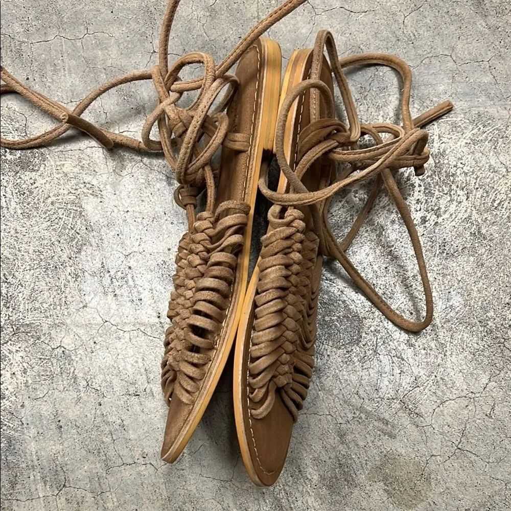 * Tan Braided Sandal - Picture 7 of 8